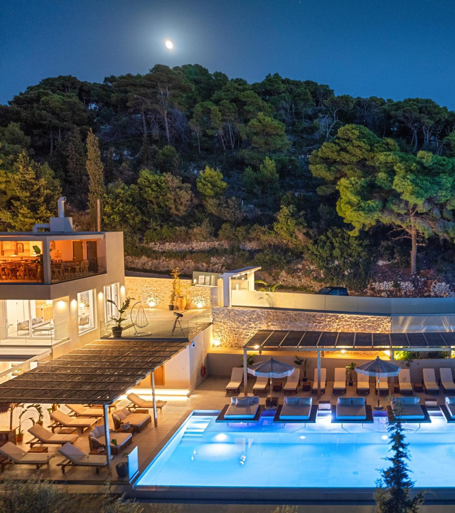 Myzith Luxury Suites Keri ภายนอก รูปภาพ